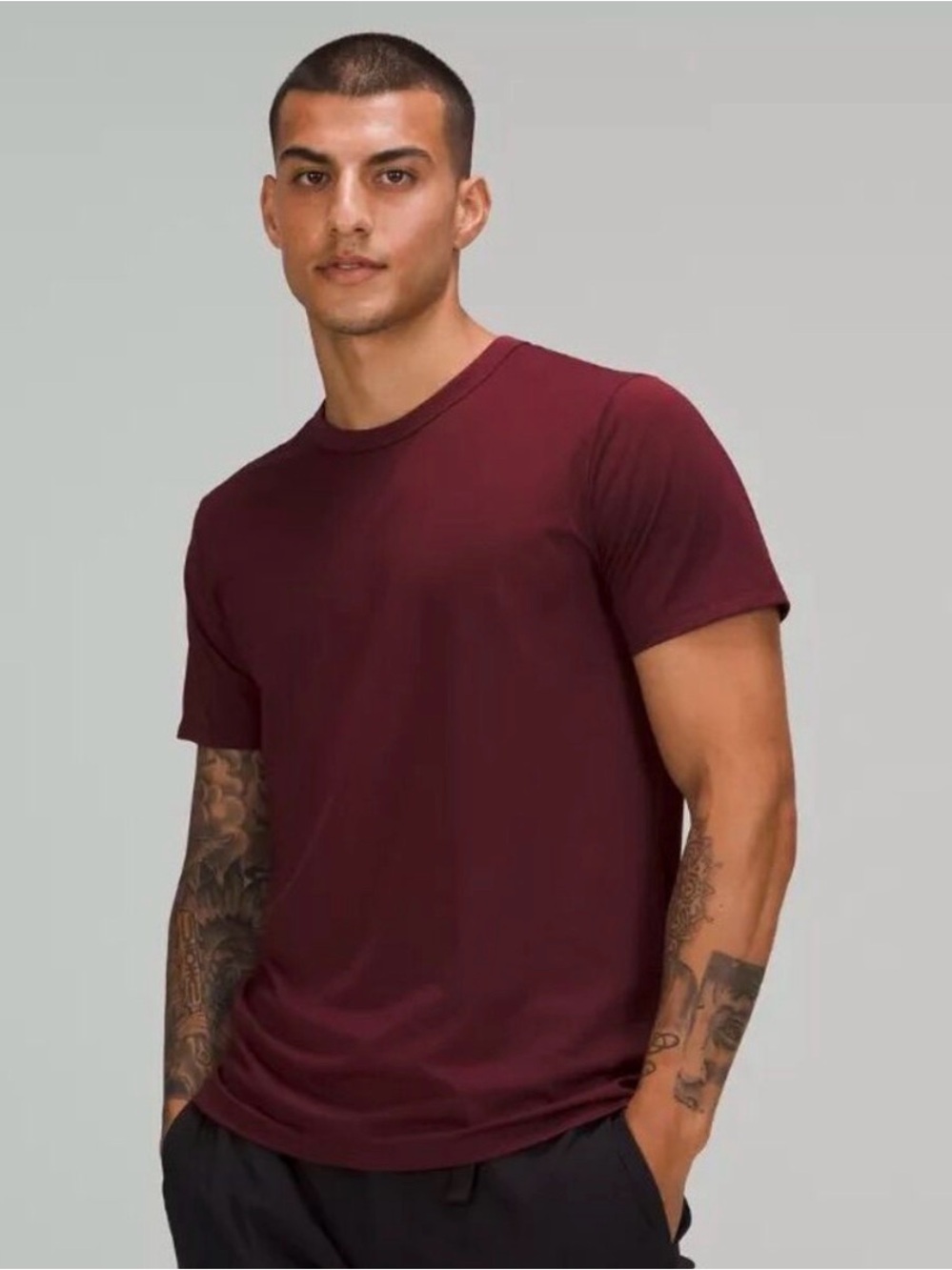 Lululemon Men’s Maroon Fundamental Tee GUC Best Fit Size Large